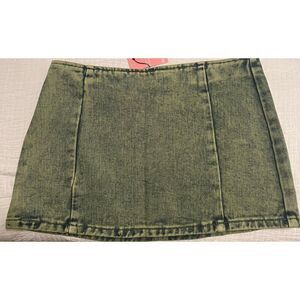 PrettyLittleThing Green Tint Micro Mini Low Rise Denim Skirt NEW NWT